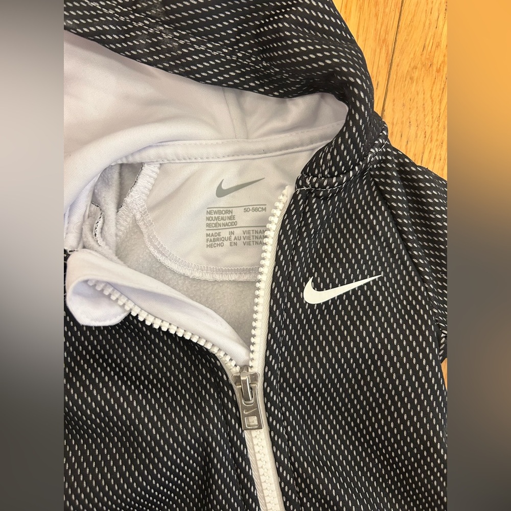 Baby Nike Black and White Hooded Zip Bodysuit - Picture 3 of 3
